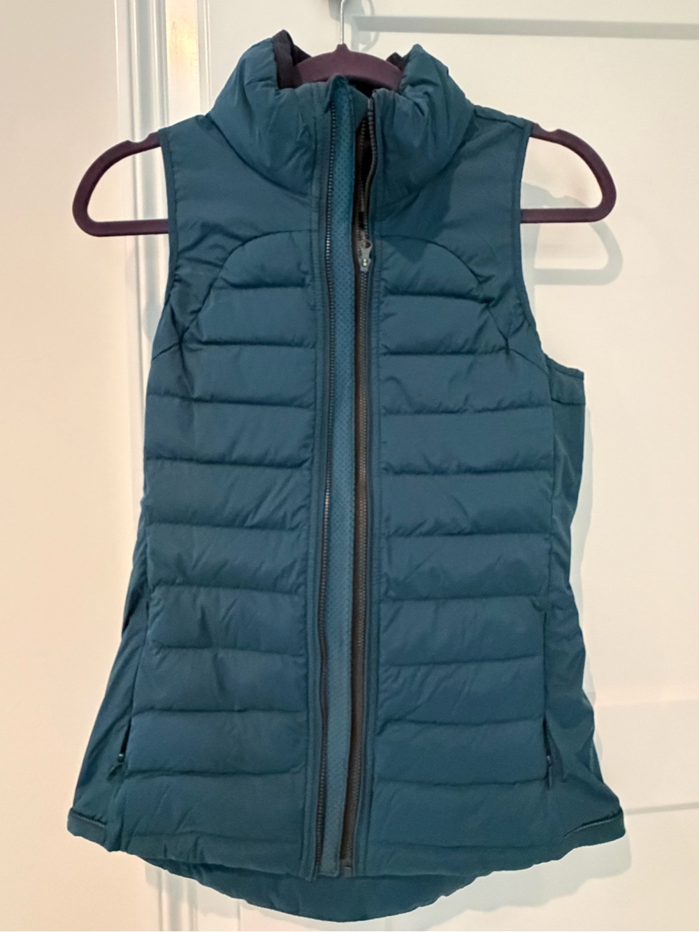 Lululemon Teal Quilted Down Puffer Vest - Sleeveless Zip Front Size 4